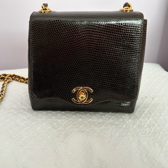 AUTHENTIC CHANEL SMALL BROWN LIZARD BAG - Picture 1 of 6